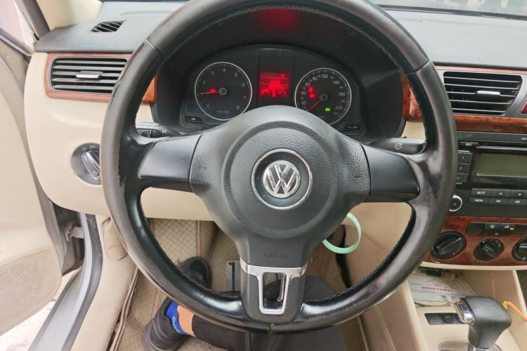 Used Volkswagen Bora 2011 1.6L Automatic Comfort Model Steering Wheel