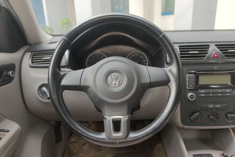 Used Volkswagen Bora 2011 1.6L Manual Comfort Version Steering Wheel