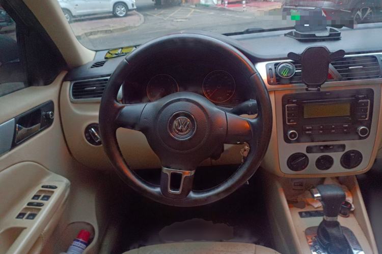 Used Volkswagen Bora 2011 1.4T Automatic Comfort Model Steering Wheel