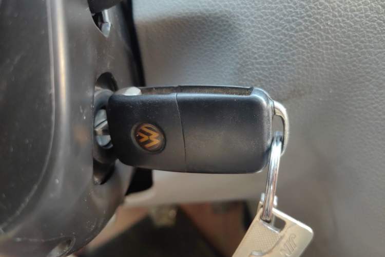 Used Volkswagen Bora 2011 1.6L Manual Comfort Version Vehicle Key