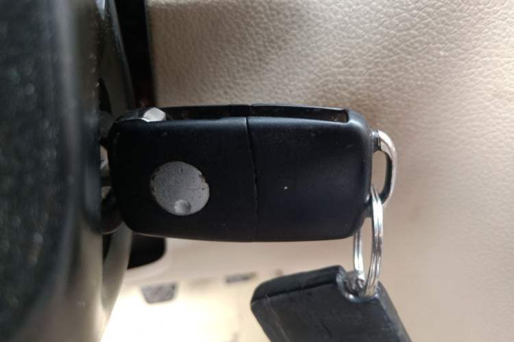 Used Volkswagen Bora 2011 1.6L Manual Fashion Edition Vehicle Key