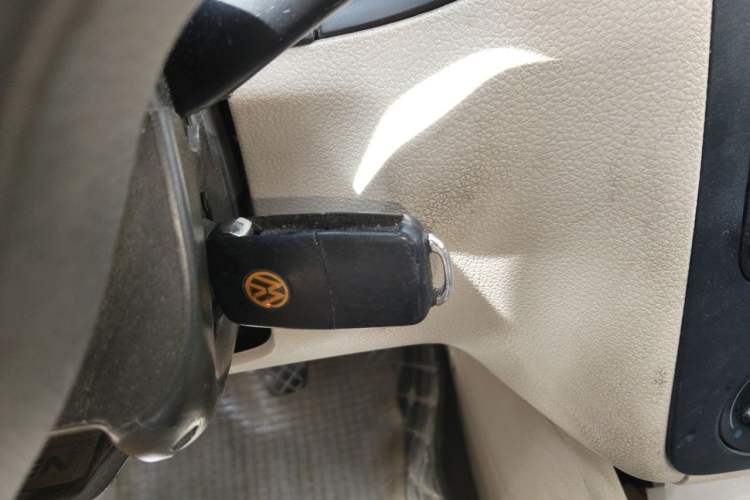 Used Volkswagen Bora 2011 1.6L Manual Fashion Edition Vehicle Key