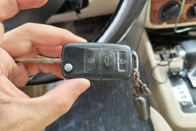 Used Volkswagen Bora 2011 1.6L Automatic Comfort Model Vehicle Key