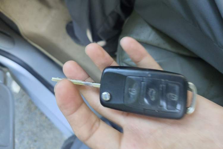 Used Volkswagen Bora 2011 1.6L Automatic Comfort Model Vehicle Key