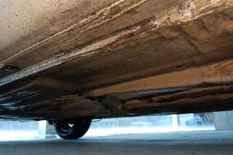 Used Volkswagen Bora 2011 1.6L Manual Fashion Edition Chassis Front Right