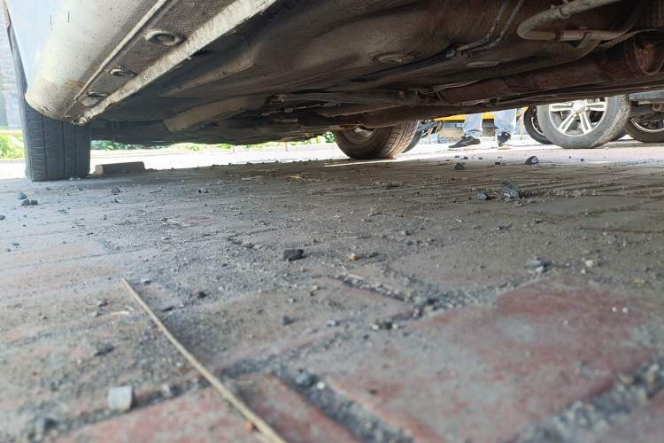 Used Volkswagen Bora 2011 1.6L Manual Comfort Version Chassis Rear Left