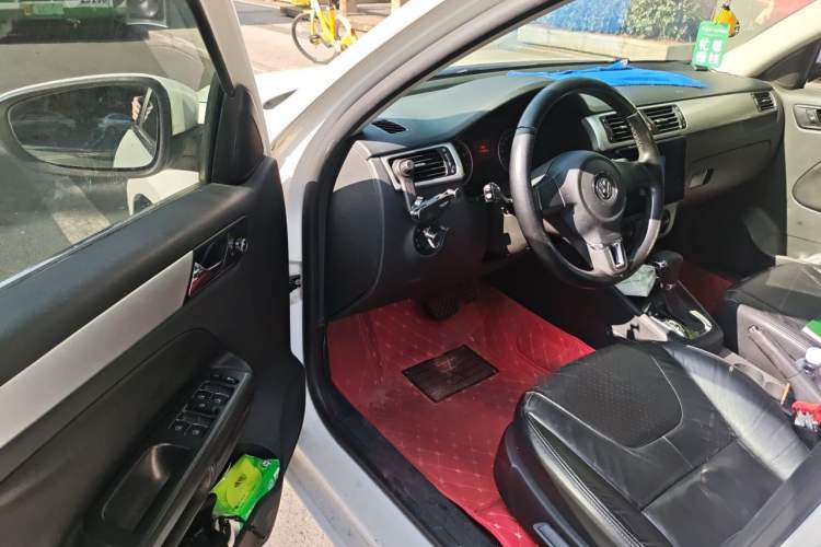 Used Volkswagen Bora 2011 1.4T Automatic Comfort Model Driver Seat