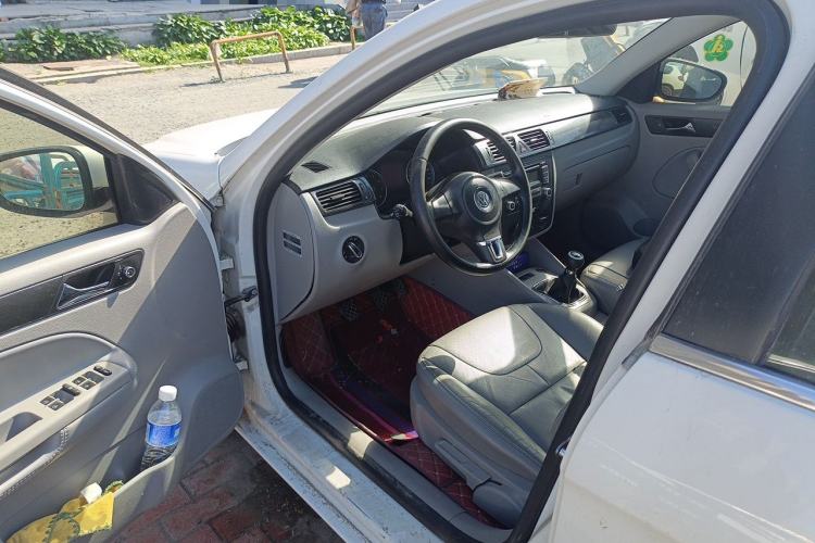 Used Volkswagen Bora 2011 1.6L Manual Comfort Version Driver Seat