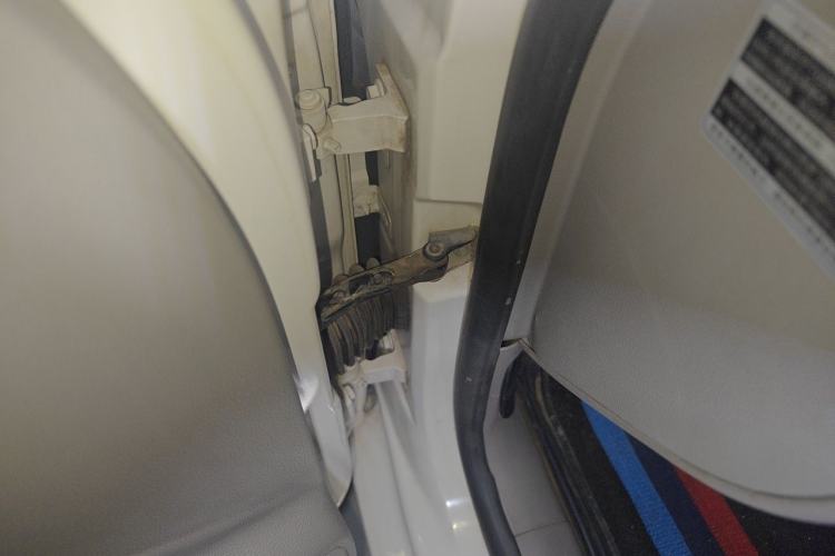 Used Volkswagen Bora 2011 1.6L Automatic Comfort Model Driver Seat