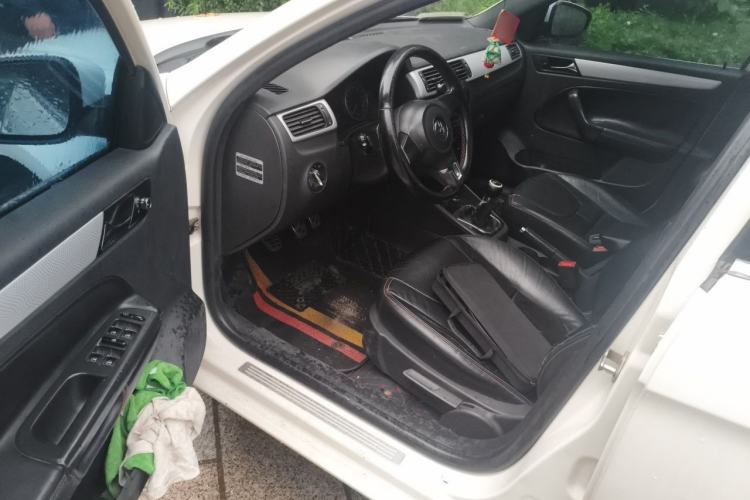Used Volkswagen Bora 2011 1.4T MT Sportline Driver Seat