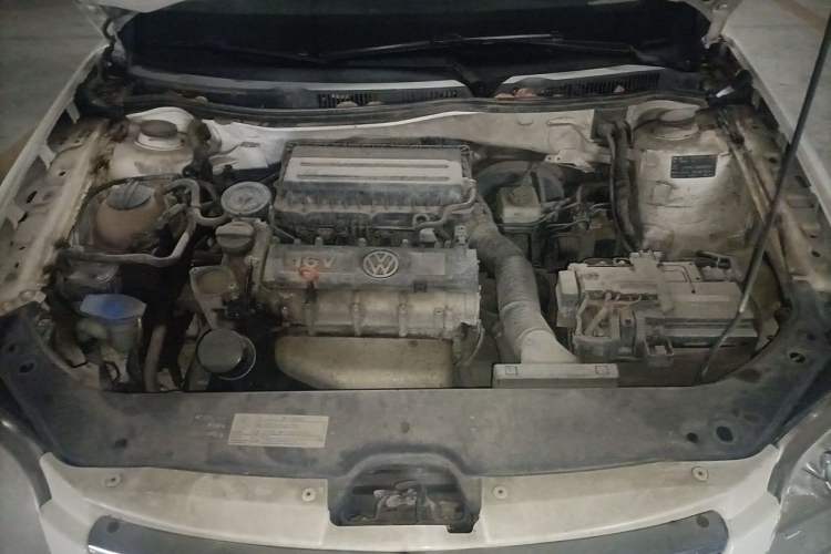 Used Volkswagen Bora 2011 1.6L Manual Comfort Version Engine Bay