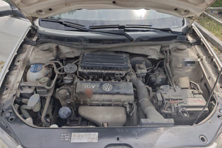 Used Volkswagen Bora 2011 1.6L Manual Fashion Edition Engine Bay