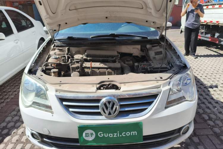 Used Volkswagen Bora 2011 1.6L Manual Fashion Edition Engine Bay