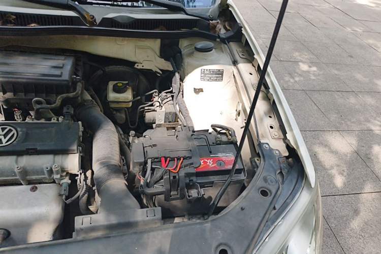 Used Volkswagen Bora 2011 1.6L Automatic Comfort Model Engine Bay Left