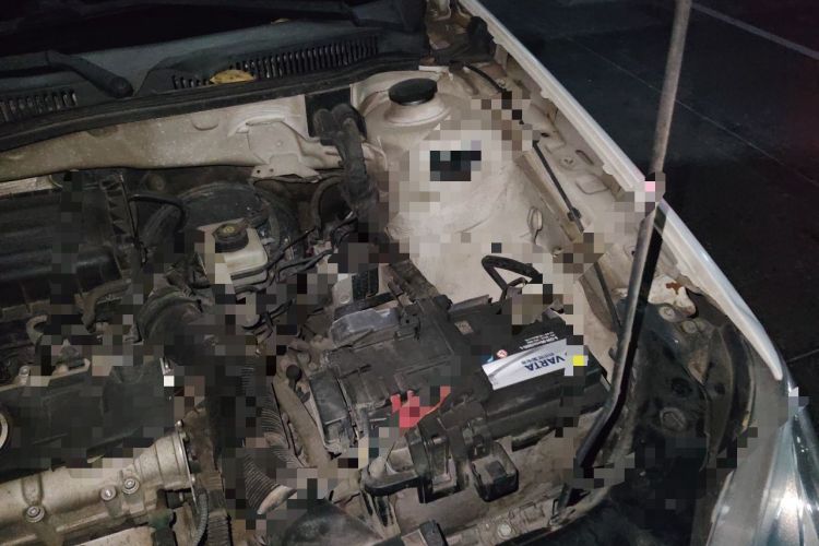 Used Volkswagen Bora 2011 1.6L Automatic Comfort Model Engine Bay Left