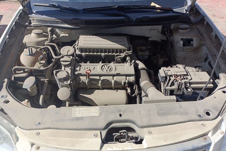 Used Volkswagen Bora 2011 1.6L Manual Comfort Version Engine Bay