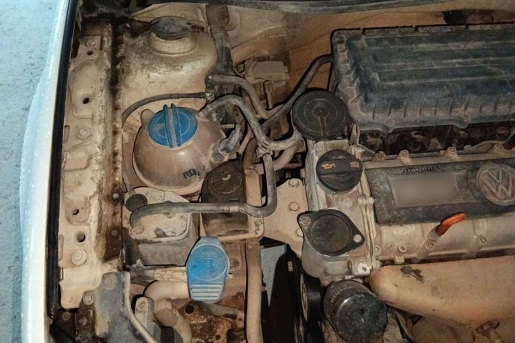 Used Volkswagen Bora 2011 1.6L Manual Fashion Edition Engine Bay Right