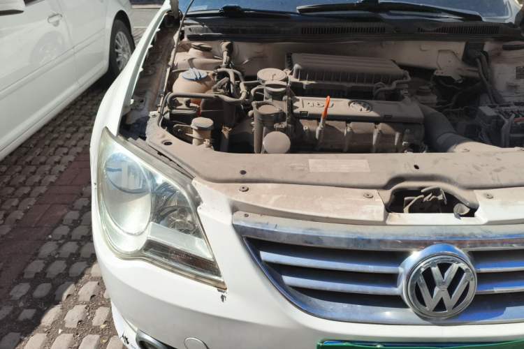 Used Volkswagen Bora 2011 1.6L Manual Fashion Edition Engine Bay Right