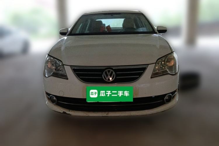Used Volkswagen Bora 2011 1.6L Manual Fashion Edition Front