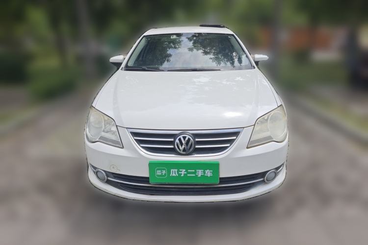 Used Volkswagen Bora 2011 1.6L Manual Fashion Edition Front