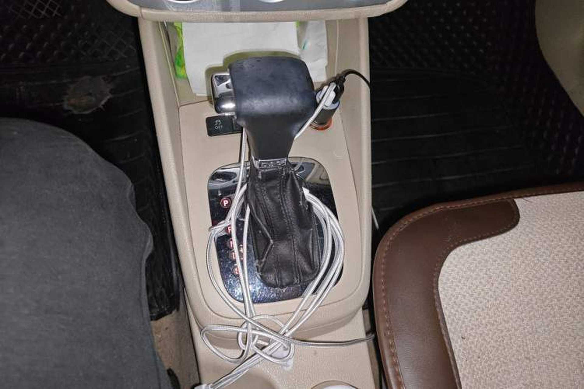 Used Volkswagen Bora 2011 1.4T Automatic Comfort Model Gear Lever