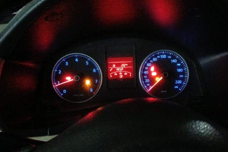 Used Volkswagen Bora 2011 1.6L Manual Fashion Edition Instrument Cluster