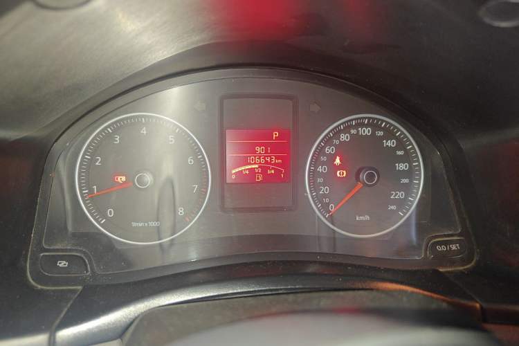 Used Volkswagen Bora 2011 1.6L Automatic Comfort Model Instrument Cluster