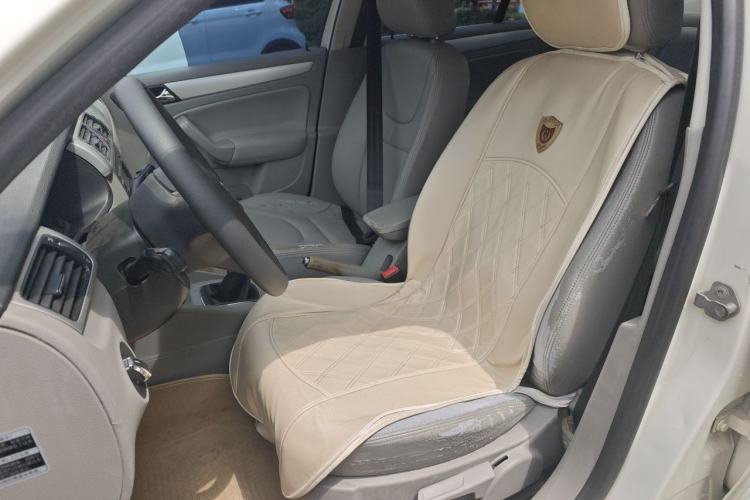 Used Volkswagen Bora 2011 1.6L Manual Fashion Edition Left Front Seat