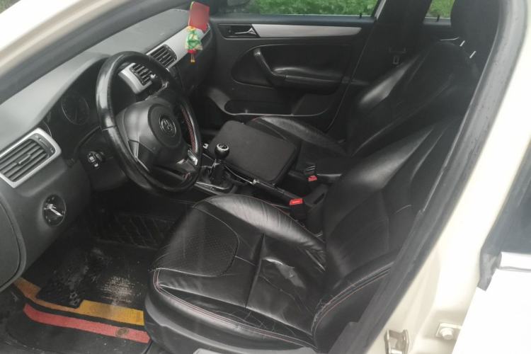Used Volkswagen Bora 2011 1.4T MT Sportline Left Front Seat
