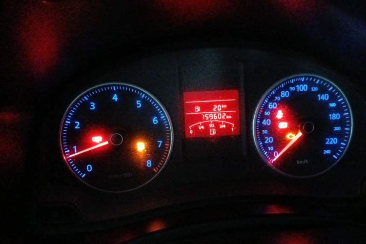 Used Volkswagen Bora 2011 1.6L Manual Fashion Edition Odometer Close Up