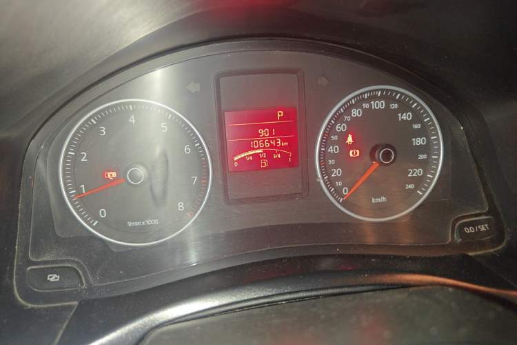 Used Volkswagen Bora 2011 1.6L Automatic Comfort Model Odometer Close Up