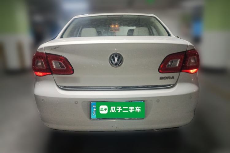 Used Volkswagen Bora 2011 1.6L Manual Comfort Version Rear