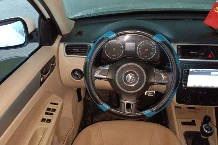 Used Volkswagen Bora 2011 1.6L Manual Fashion Edition Steering Wheel