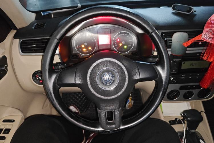 Used Volkswagen Bora 2011 1.4T Automatic Comfort Model Steering Wheel