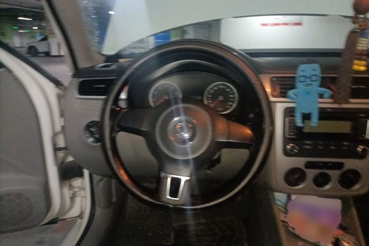 Used Volkswagen Bora 2011 1.6L Manual Comfort Version Steering Wheel