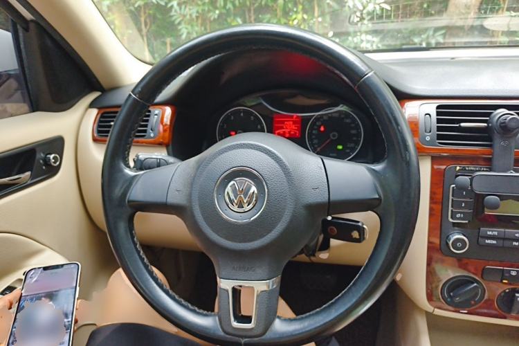 Used Volkswagen Bora 2011 1.6L Automatic Comfort Model Steering Wheel