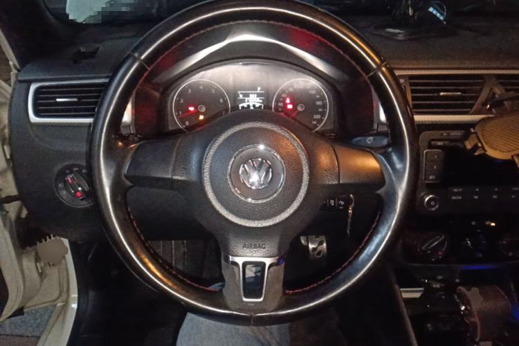 Used Volkswagen Bora 2011 1.4T AT Sportline Steering Wheel