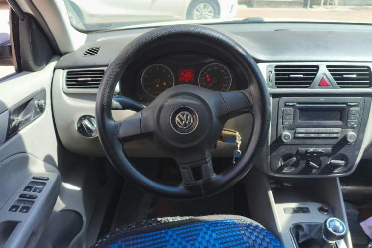 Used Volkswagen Bora 2011 1.6L Manual Fashion Edition Steering Wheel