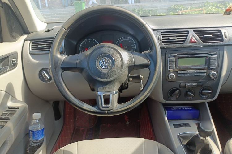 Used Volkswagen Bora 2011 1.6L Manual Comfort Version Steering Wheel