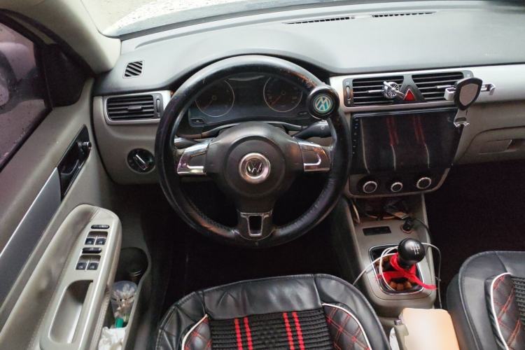 Used Volkswagen Bora 2011 1.6L Manual Fashion Edition Steering Wheel