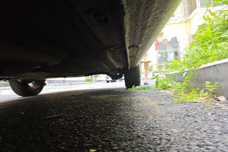 Used Volkswagen Bora 2012 1.6L Automatic Fashion Edition Chassis Front Left