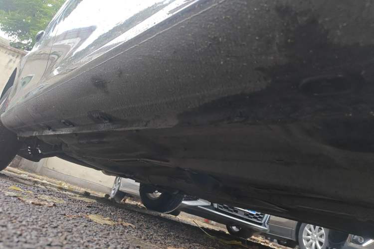 Used Volkswagen Bora 2012 1.6L Automatic Comfort Edition Chassis Front Right