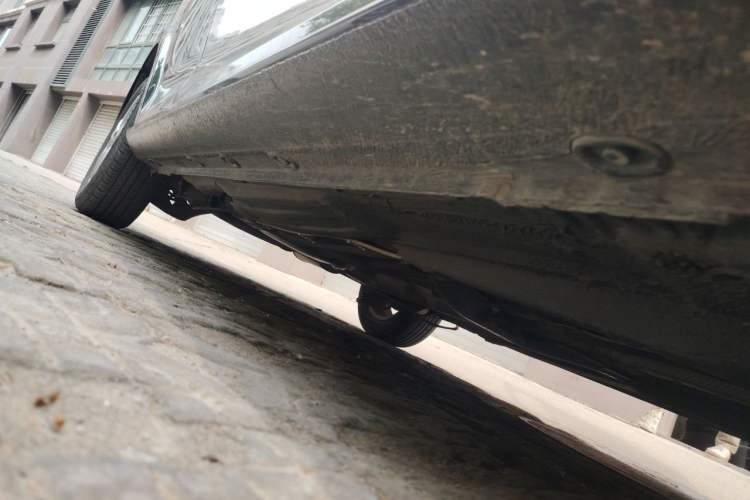 Used Volkswagen Bora 2012 1.6L Automatic Fashion Edition Chassis Front Right