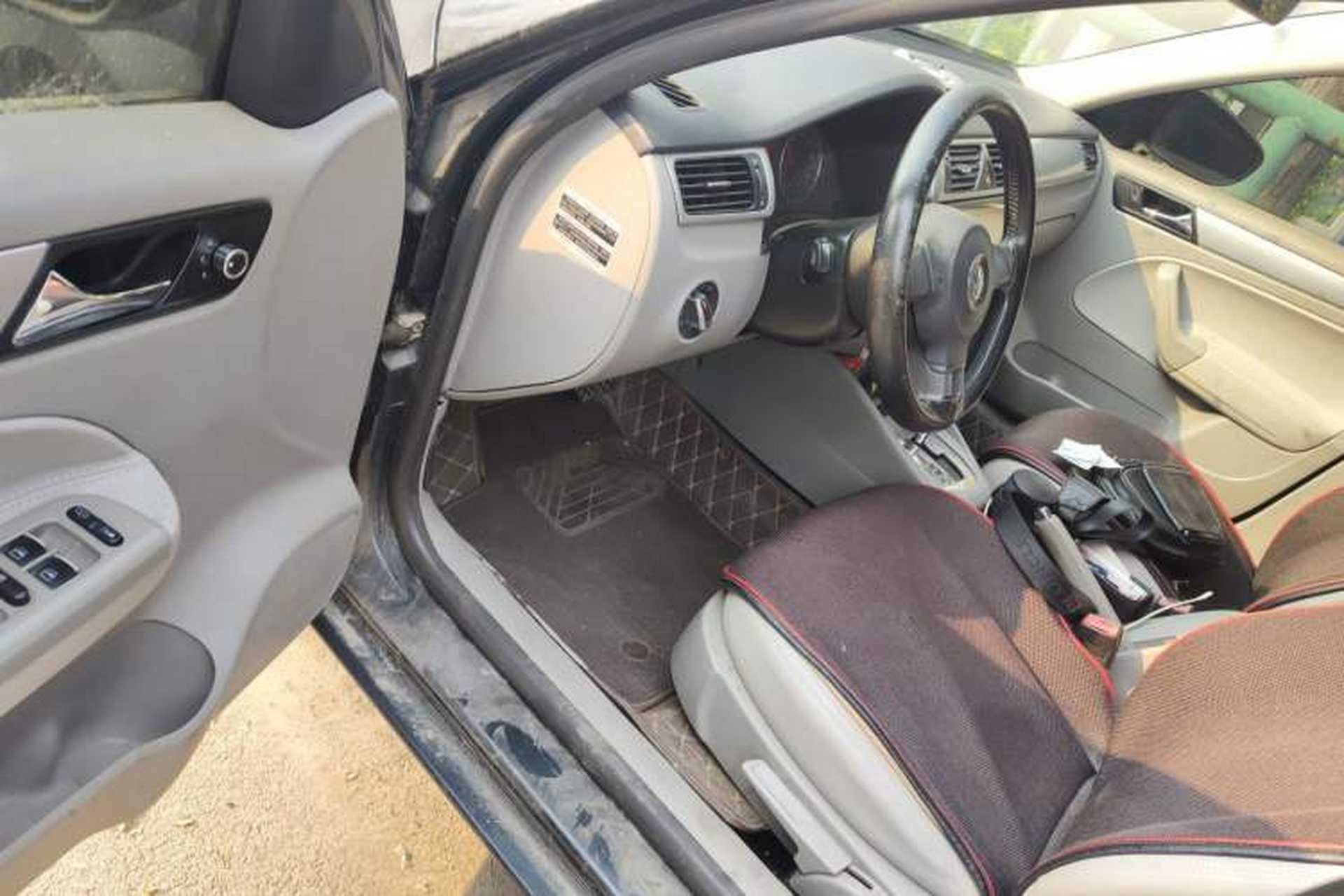 Used Volkswagen Bora 2012 1.6L Automatic Fashion Edition Driver Seat