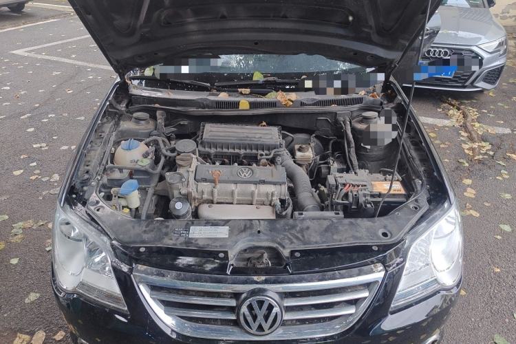 Used Volkswagen Bora 2012 1.6L Automatic Comfort Edition Engine Bay