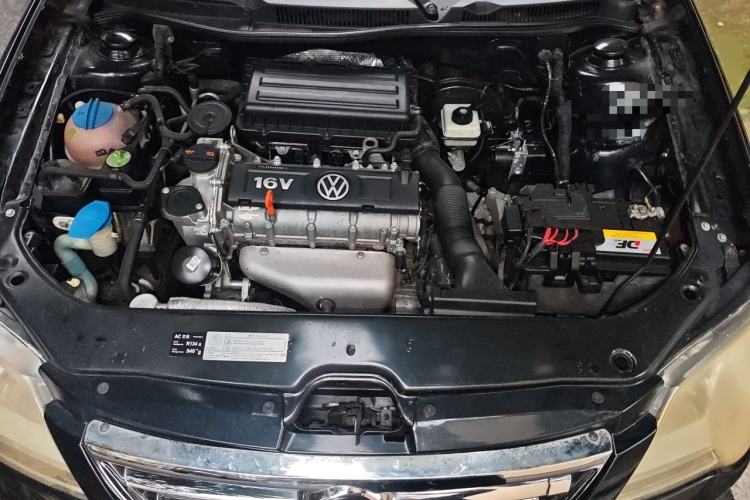 Used Volkswagen Bora 2012 1.6L Automatic Fashion Edition Engine Bay