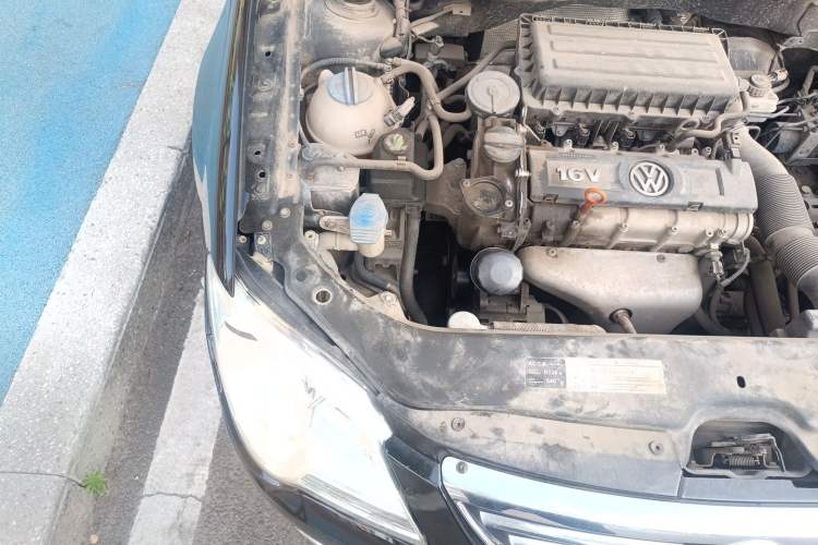 Used Volkswagen Bora 2012 1.6L Manual Stylish & Great Value Edition Engine Bay Right