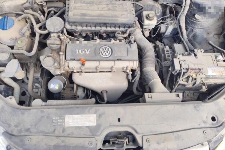 Used Volkswagen Bora 2012 1.6L Automatic Fashion Edition Engine Bay