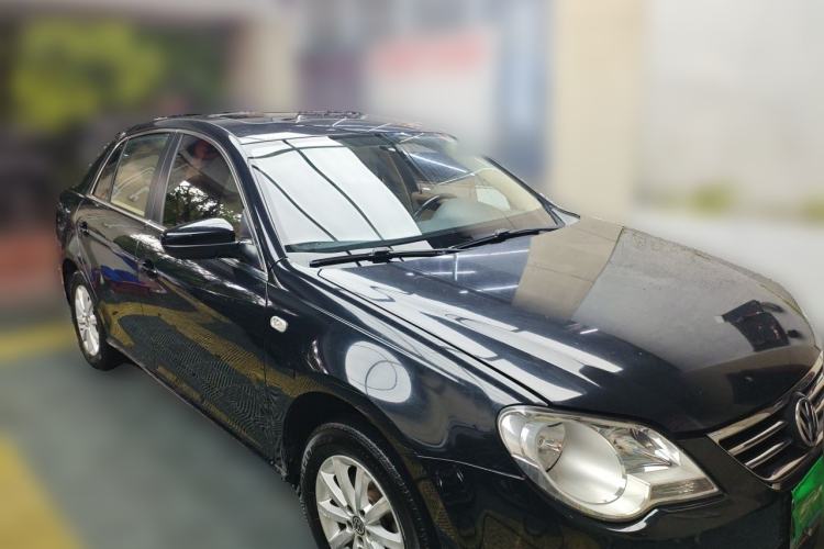 Used Volkswagen Bora 2012 1.6L Automatic Comfort Edition Front Right 45 Deg