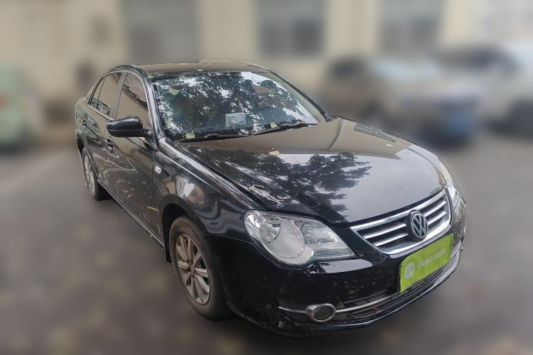 Used Volkswagen Bora 2012 1.6L Automatic Comfort Edition Front Right 45 Deg
